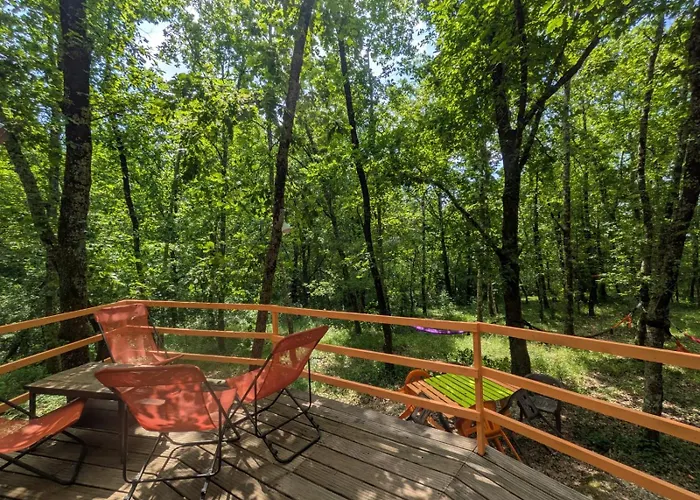 Yourte Κάμπινγκ *