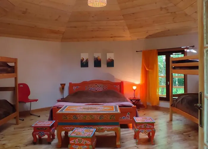 Κάμπινγκ Yourte *